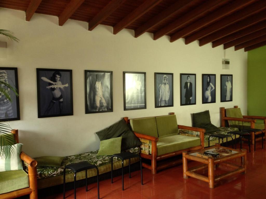 Saman Hostel Medellin Exterior photo